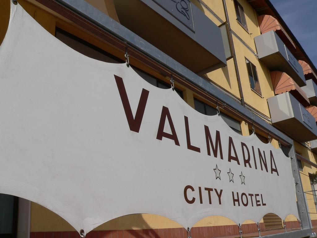 Valmarina Hotel Calenzano Bagian luar foto