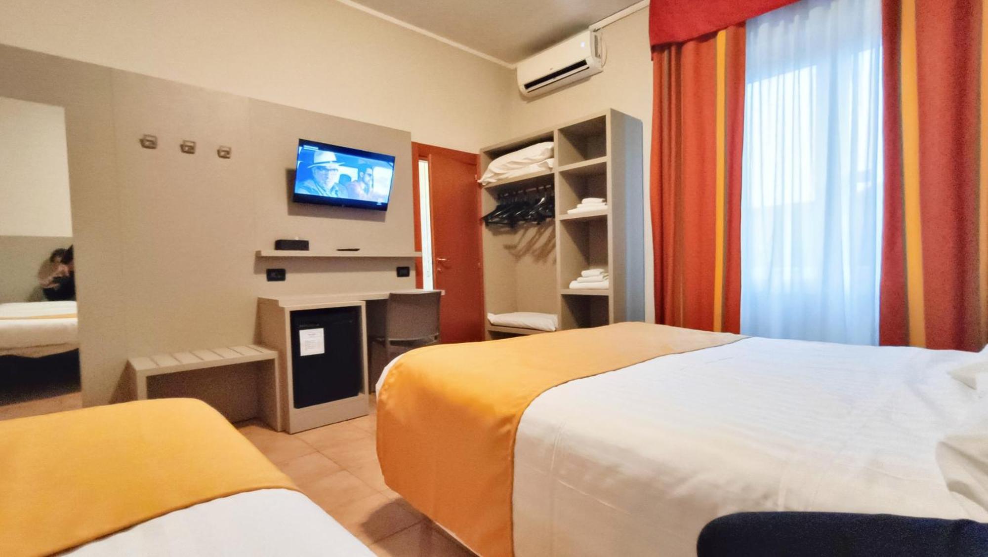 Valmarina Hotel Calenzano Bagian luar foto