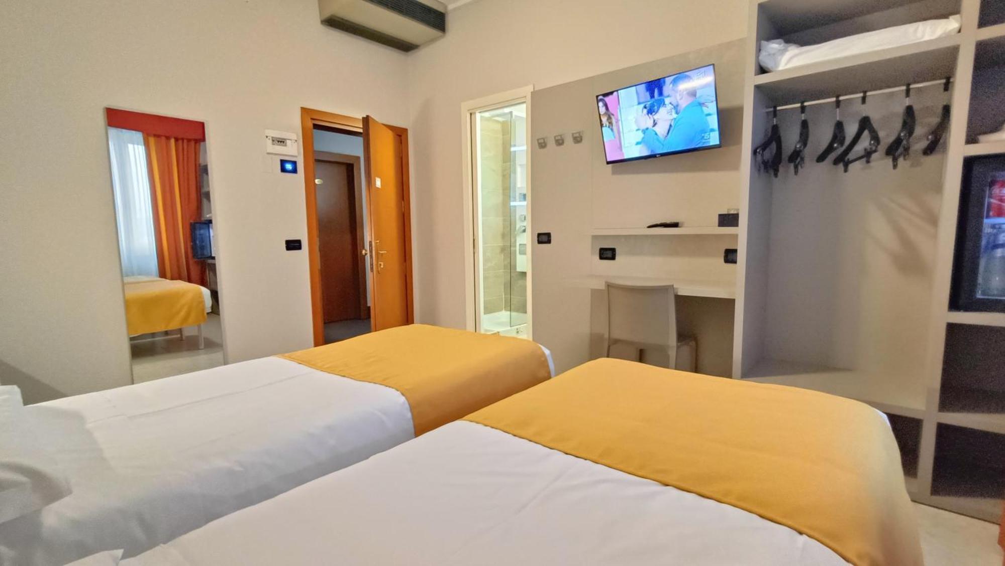 Valmarina Hotel Calenzano Bagian luar foto