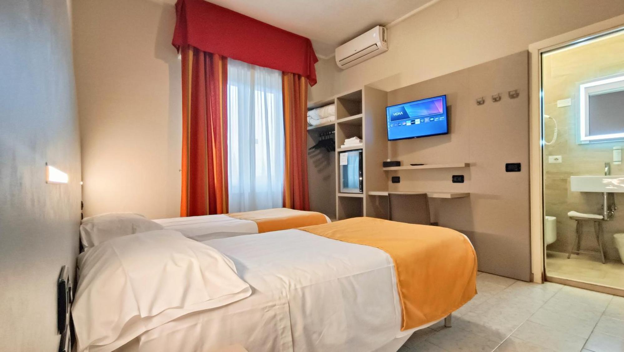 Valmarina Hotel Calenzano Bagian luar foto